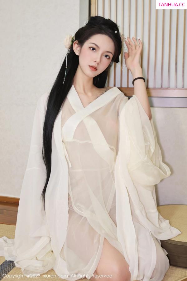   [XiuRen]高清写真图 2023.03.17 No.6430 乔一一 古装美腿第10张图片